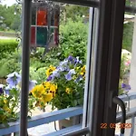 Le Castel 3* Brissac-Quince