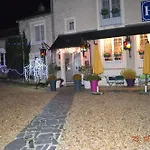 Le Castel Hotel 3*