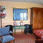 Le Castel Hotel 3*