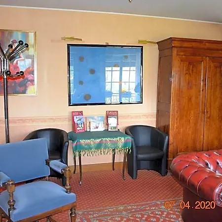 Le Castel Hotel Brissac-Quince