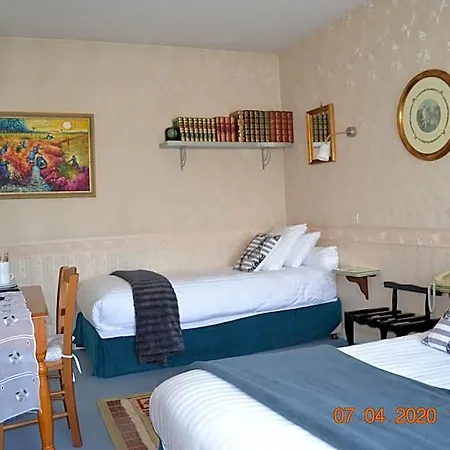 Le Castel Hotel 3*