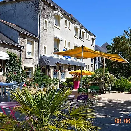 Le Castel Hotel