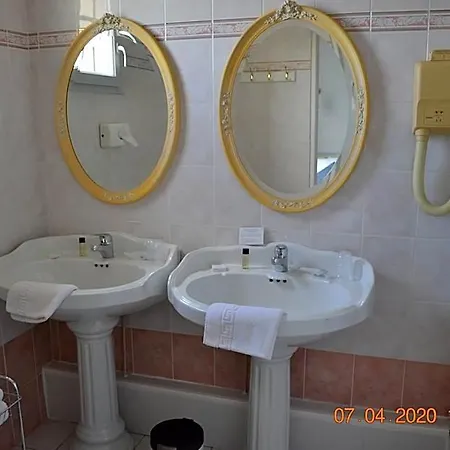 Hotel Le Castel 3*