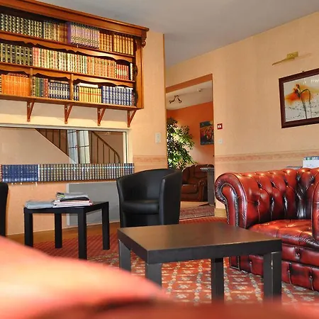 Le Castel Hotel 3*