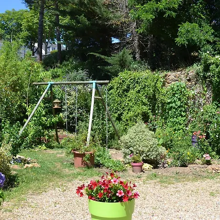 Le Castel 3* Brissac-Quince