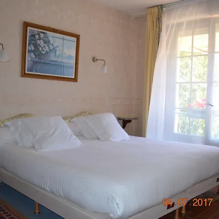 Le Castel Brissac-Quince