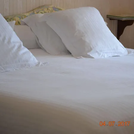 Hotel Le Castel Brissac-Quince