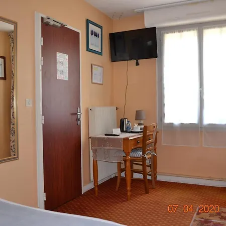 乐卡斯特酒店 Brissac-Quince