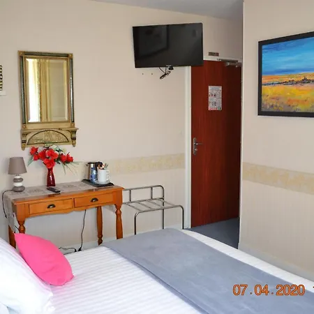 Le Castel Hotel 3*