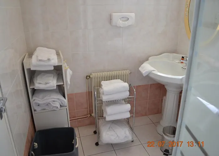 Hotel Le Castel Brissac-Quince