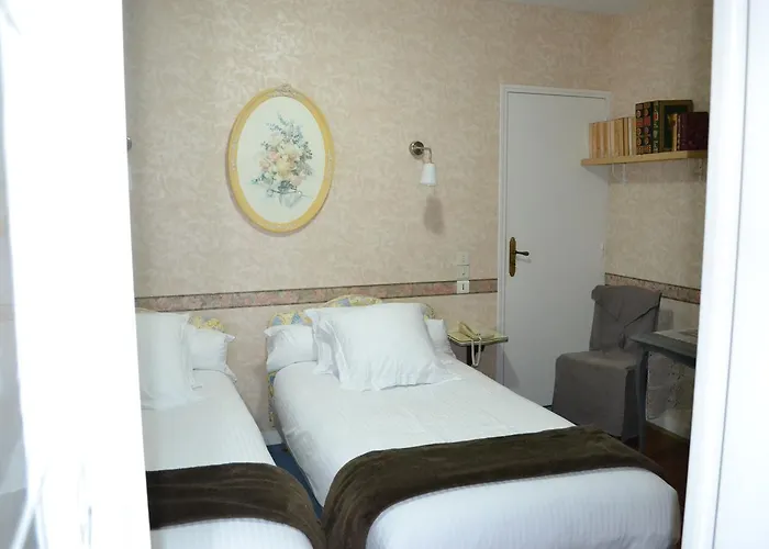 Le Castel Hotel Brissac-Quince