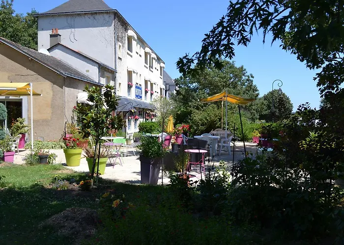 Le Castel Hotel Brissac-Quince