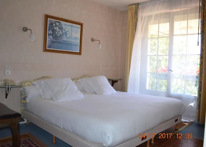 Le Castel Brissac-Quince