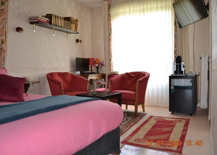 Le Castel Hotel Brissac-Quince